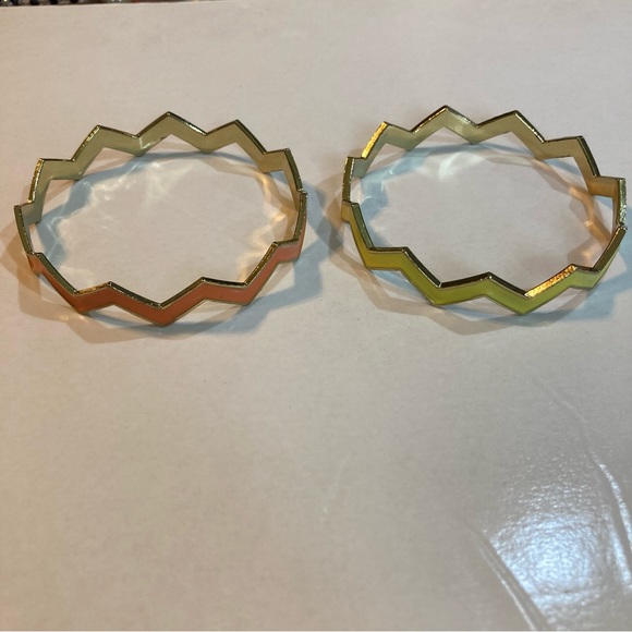 Gold Tone Metal and Enamel Chevron Bangles. Yellow and Orange. - Picture 6 of 9